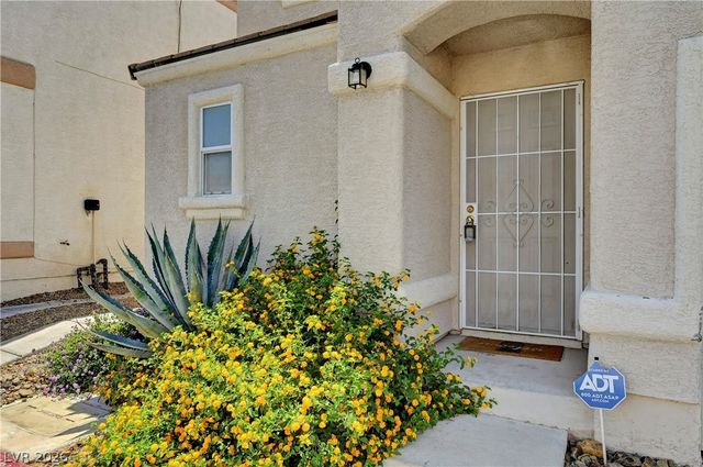 10073 Fragile Fields Street, Las Vegas, NV 89183
