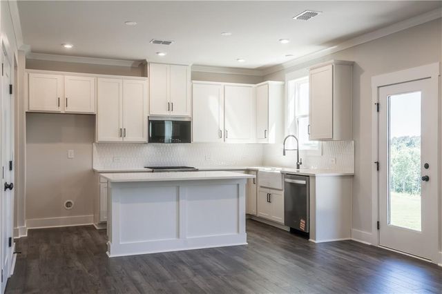 152 Henley Street, Canton, GA 30114