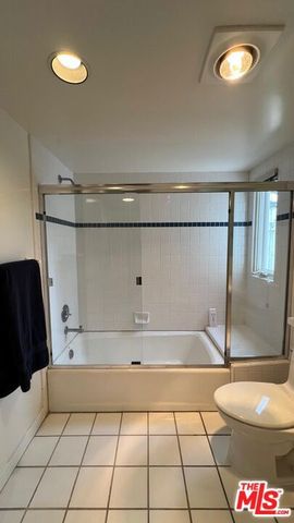 807 21st Street 3, Santa Monica, CA 90403