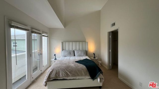 807 21st Street 3, Santa Monica, CA 90403