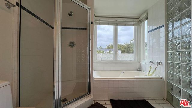 807 21st Street 3, Santa Monica, CA 90403