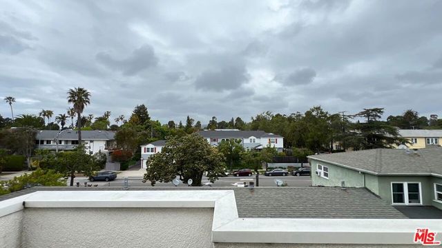 807 21st Street 3, Santa Monica, CA 90403