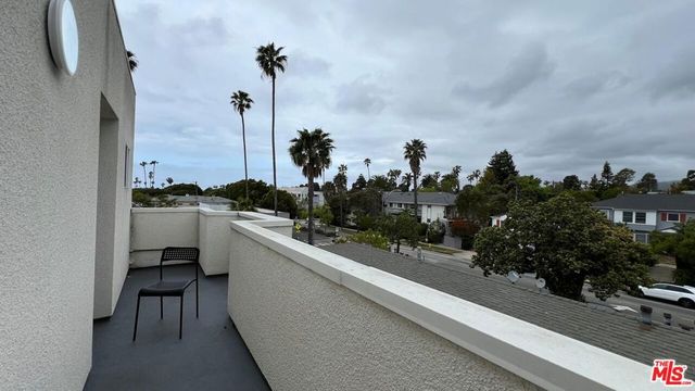 807 21st Street 3, Santa Monica, CA 90403