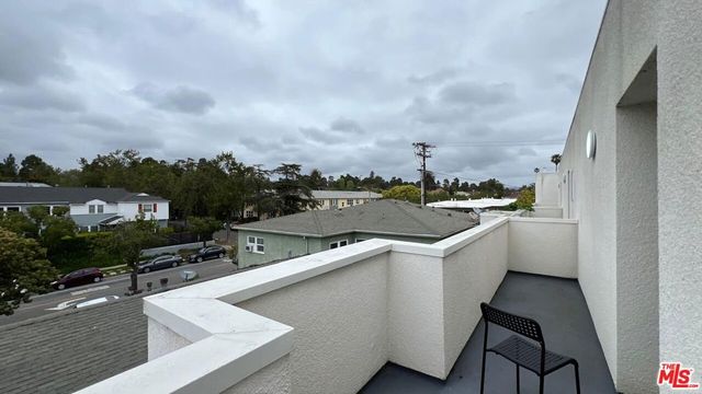 807 21st Street 3, Santa Monica, CA 90403