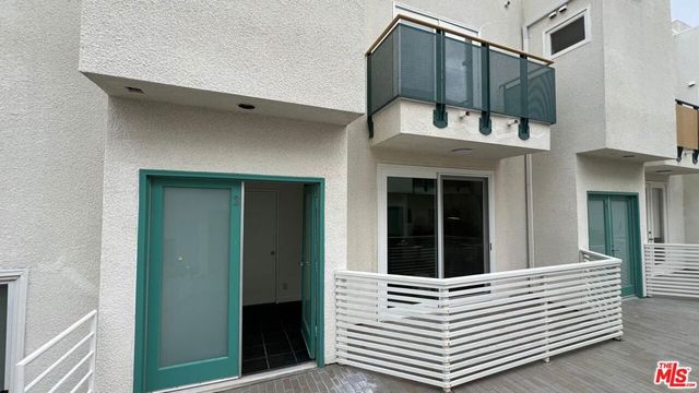 807 21st Street 3, Santa Monica, CA 90403