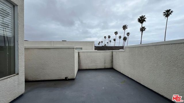 807 21st Street 3, Santa Monica, CA 90403
