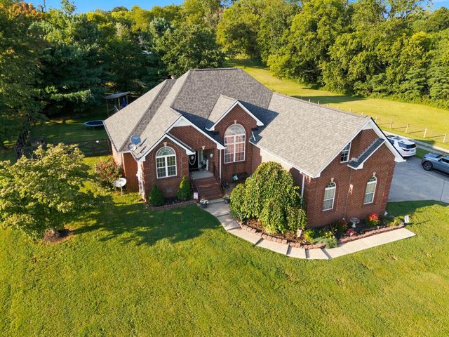 8474 Guthrie Rd, Cross Plains, TN 37049
