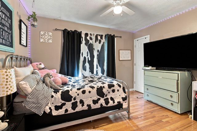 8474 Guthrie Rd, Cross Plains, TN 37049