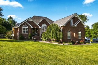 8474 Guthrie Rd, Cross Plains, TN 37049