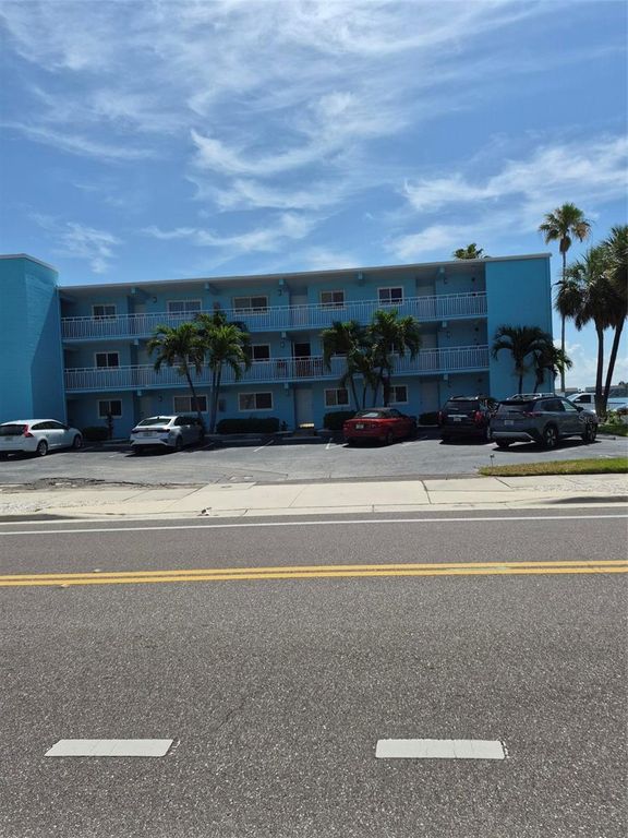 1505 PASS A GRILLE WAY, St Pete Beach, FL 33706