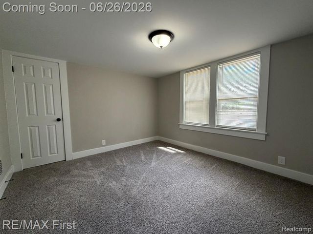 19310 Centralia, Redford, MI 48240