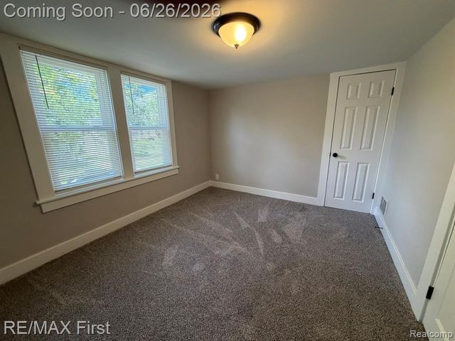 19310 Centralia, Redford, MI 48240