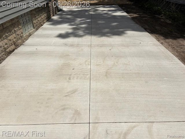 19310 Centralia, Redford, MI 48240