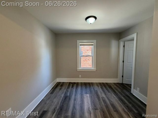 19310 Centralia, Redford, MI 48240