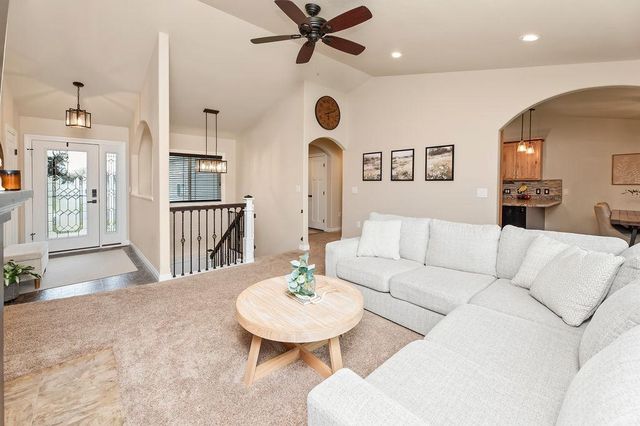 5103 44th Street S, Fargo, ND 58104
