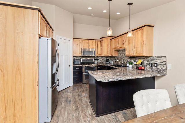 5103 44th Street S, Fargo, ND 58104