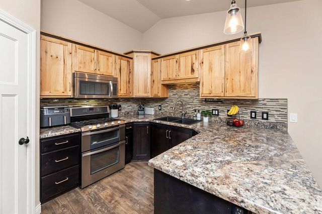 5103 44th Street S, Fargo, ND 58104