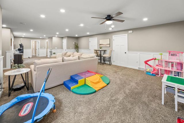 5103 44th Street S, Fargo, ND 58104