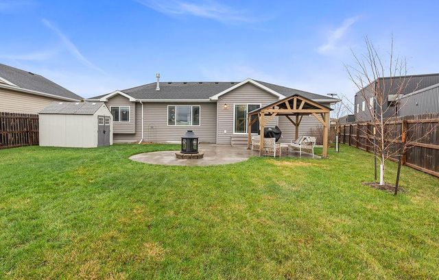 5103 44th Street S, Fargo, ND 58104