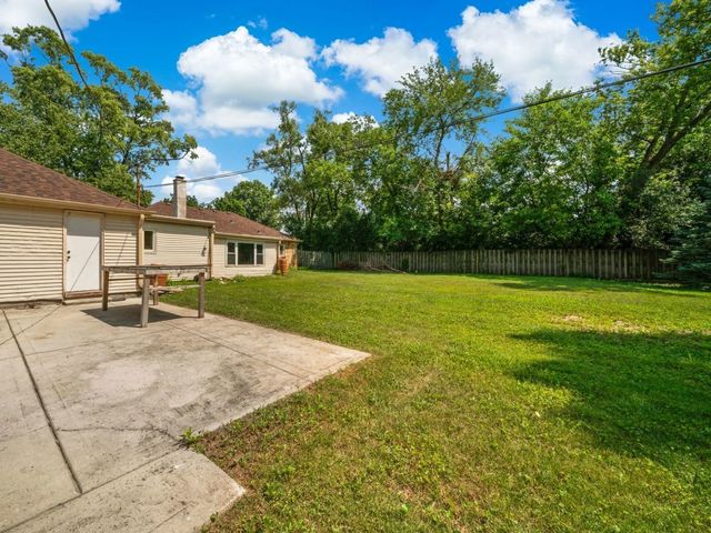 5706 Leitch Avenue, Countryside, IL 60525