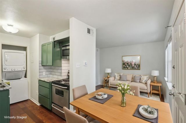 1110 W 22nd ST 2, Austin, TX 78705