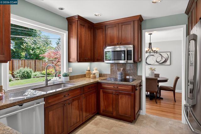 1842 Jefferson St., Concord, CA 94521