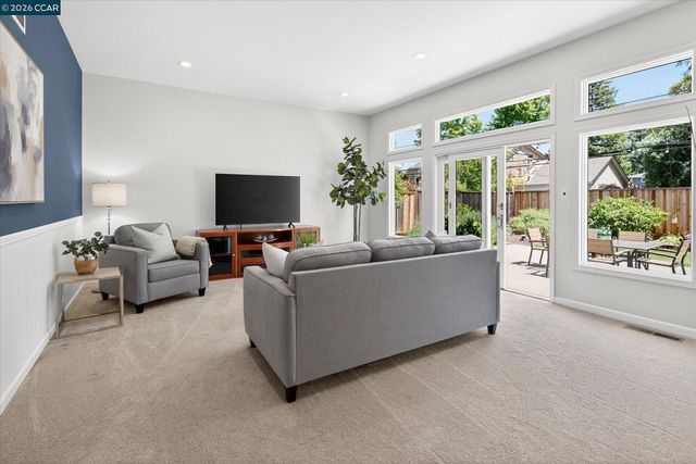 1842 Jefferson St., Concord, CA 94521