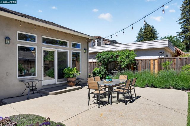 1842 Jefferson St., Concord, CA 94521