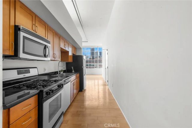 420 S San Pedro 211, Los Angeles, CA 90013