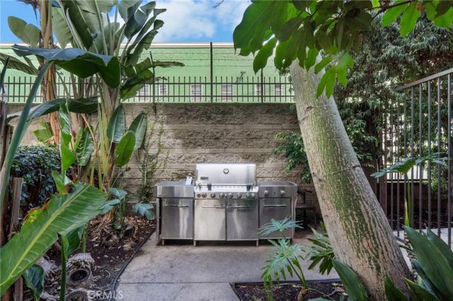 420 S San Pedro 211, Los Angeles, CA 90013