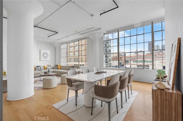 420 S San Pedro 211, Los Angeles, CA 90013