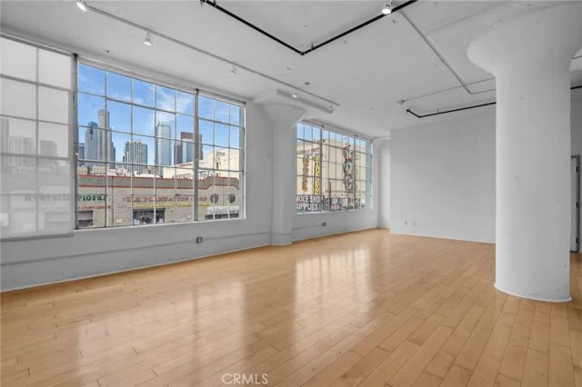 420 S San Pedro 211, Los Angeles, CA 90013