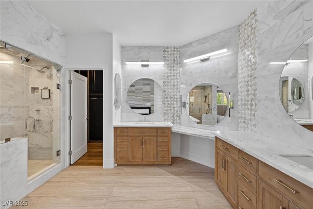 9516 Grand Canal Drive, Las Vegas, NV 89117