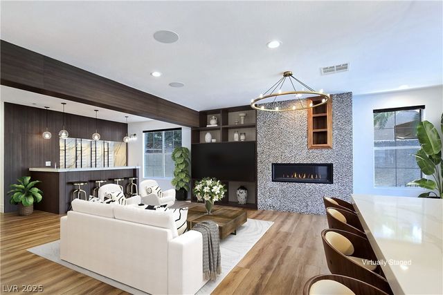 9516 Grand Canal Drive, Las Vegas, NV 89117