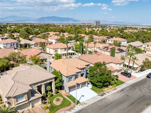 9516 Grand Canal Drive, Las Vegas, NV 89117