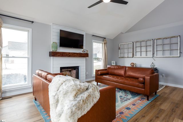 401 Fairdale Drive, Simpsonville, SC 29681