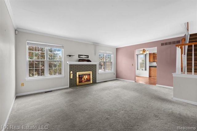 34444 Heartsworth Lane, Sterling Heights, MI 48312