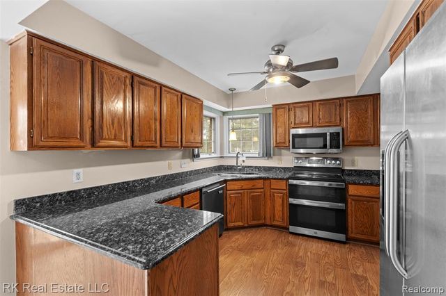 34444 Heartsworth Lane, Sterling Heights, MI 48312