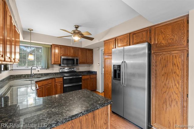 34444 Heartsworth Lane, Sterling Heights, MI 48312