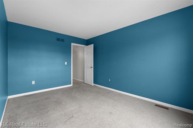 34444 Heartsworth Lane, Sterling Heights, MI 48312