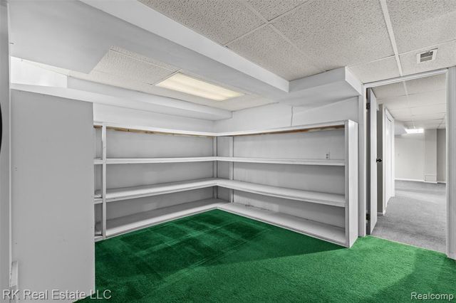 34444 Heartsworth Lane, Sterling Heights, MI 48312