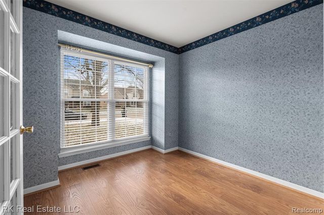 34444 Heartsworth Lane, Sterling Heights, MI 48312