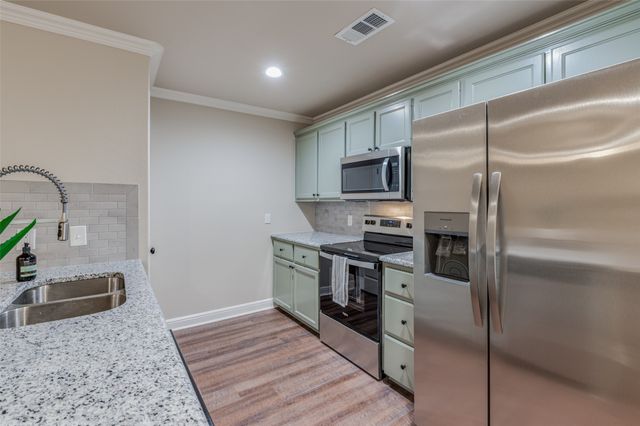 2208 N Hickory Street 2208, Sherman, TX 75092