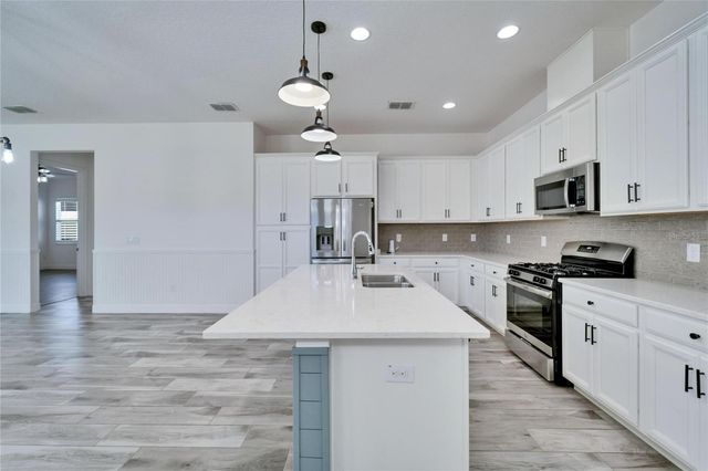 729 WINTERSIDE DRIVE, Apollo Beach, FL 33572