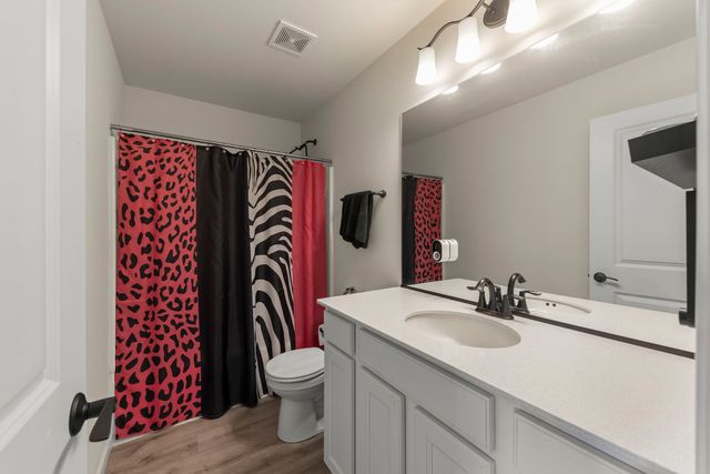 13008 Timber Wood Circle, Plainfield, IL 60585