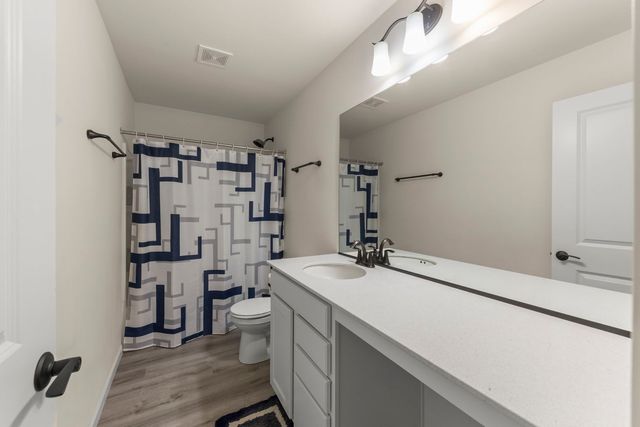 13008 Timber Wood Circle, Plainfield, IL 60585