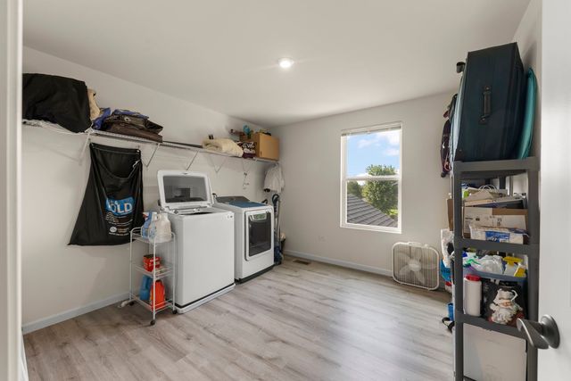 13008 Timber Wood Circle, Plainfield, IL 60585