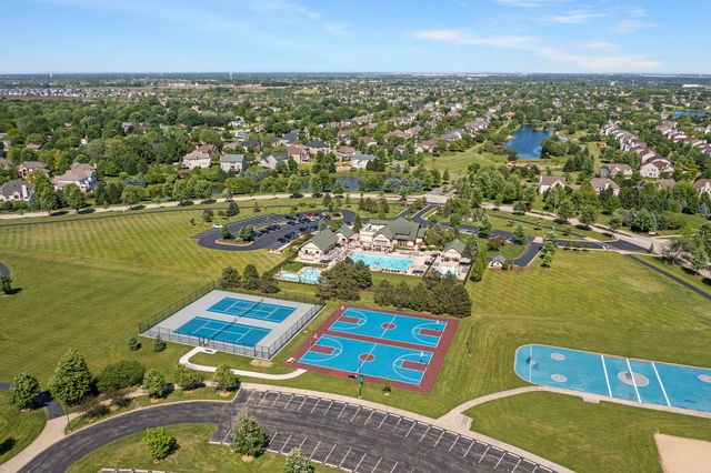 13008 Timber Wood Circle, Plainfield, IL 60585