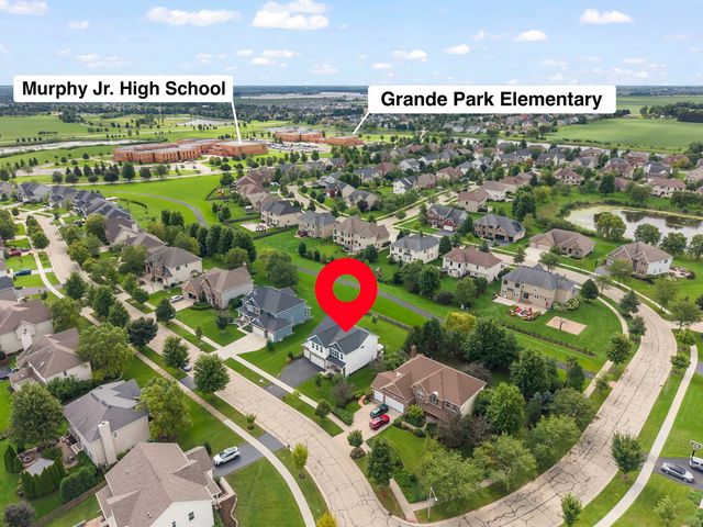 13008 Timber Wood Circle, Plainfield, IL 60585