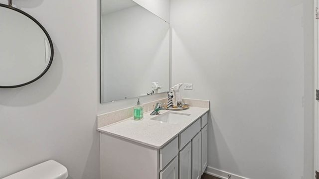 1100 Vista Court, Hampshire, IL 60140